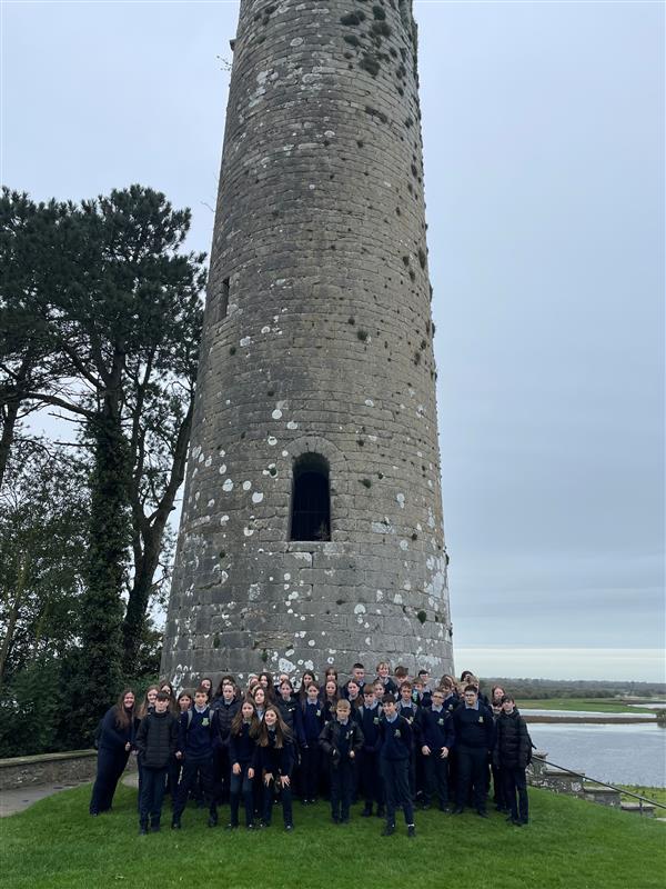 ASCN 1st years in Clonmacnoise - Tower