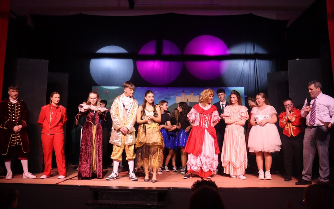 Ard Scoil Chiaráin Naofa’s TY Students Shine in Cinderella Panto